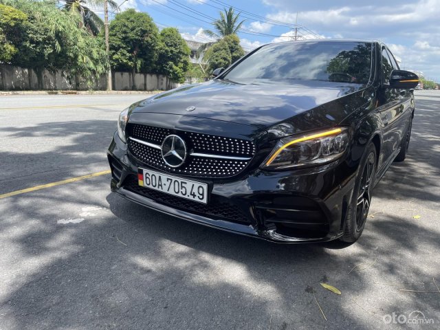 Mercedes C300 AMG 2019 Bảng giá bán kèm chi phí lăn bánh địa chỉ bán