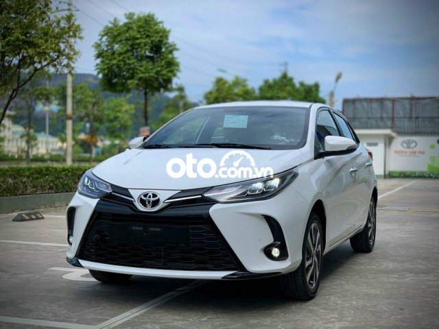 Bán Toyota Yaris RS 1.5AT sản xuất 2021, màu trắng, nhập khẩu nguyên chiếc, 668 triệu