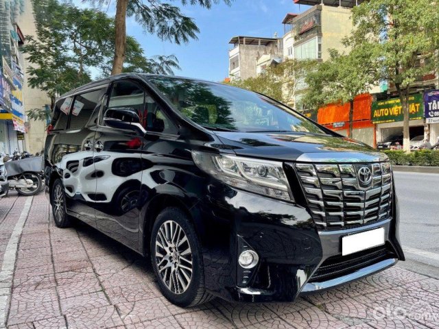 Cần bán Toyota Alphard sản xuất 2016, màu đen, nhập khẩu