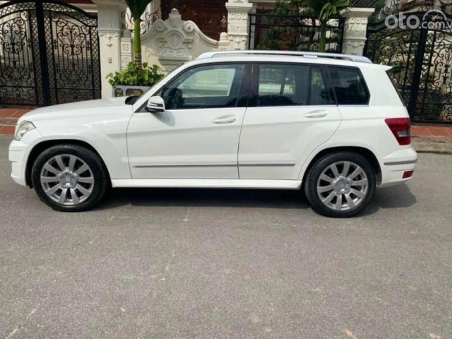 Bán Mercedes GLK 300 sản xuất 2009, màu trắng chính chủ