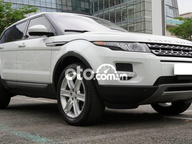 Xe Land Rover Range Rover Evoque 2.0P HSE Dynamic năm sản xuất 2015, màu trắng, xe nhập