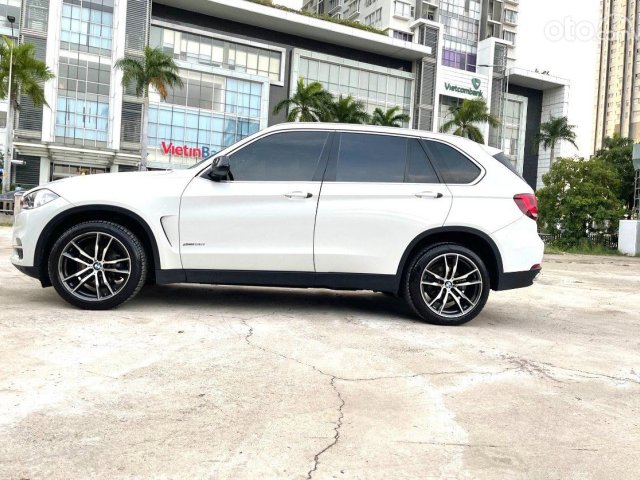 Cần bán xe BMW X5 xDrive35i sản xuất 2019, màu trắng, xe nhập