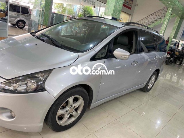 Bán ô tô Mitsubishi Grandis 2.4 Mivec sản xuất 2005, màu bạc số tự động, giá chỉ 262 triệu0