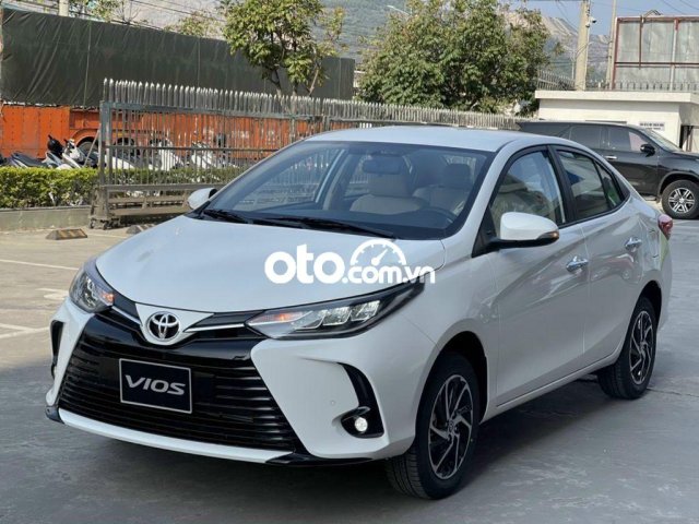 Cần bán xe Toyota Vios 1.5G AT năm 2022, màu trắng, 478tr