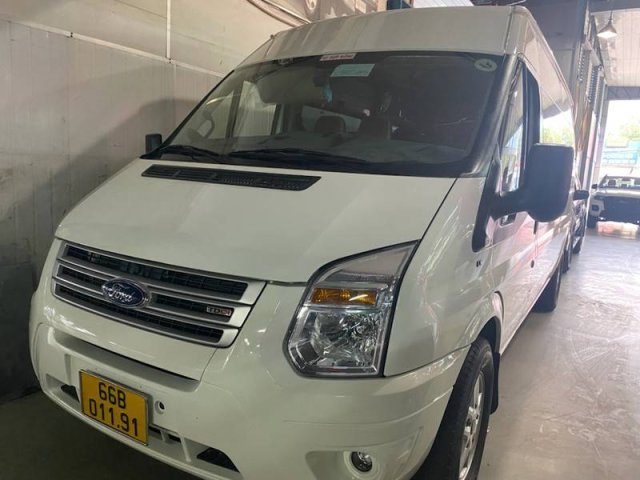 Bán xe Ford Transit Limited sản xuất 2019, màu trắng giá cạnh tranh0