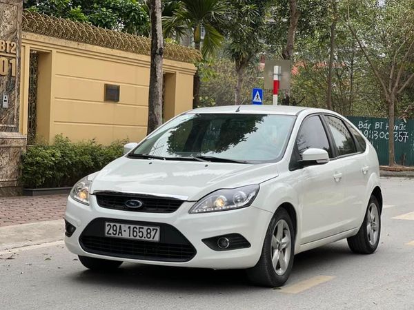 Bán Ford Focus năm 2011, màu trắng0