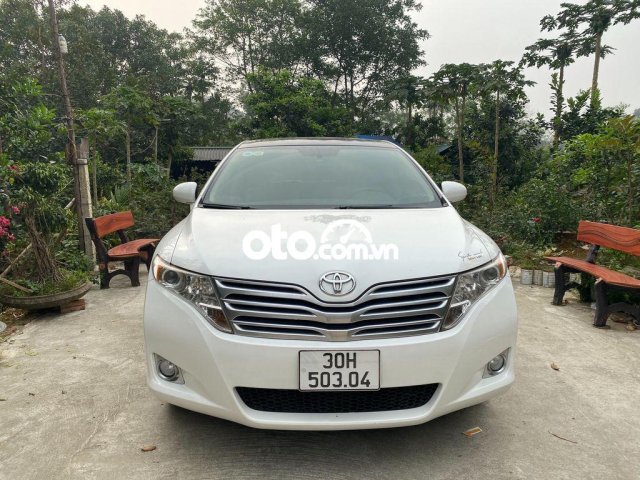 Cần bán Toyota Venza năm 2010, màu trắng, nhập khẩu 