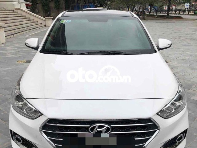 Bán Hyundai Accent 1.4AT tiêu chuẩn sản xuất 2019, màu trắng, giá 448tr0