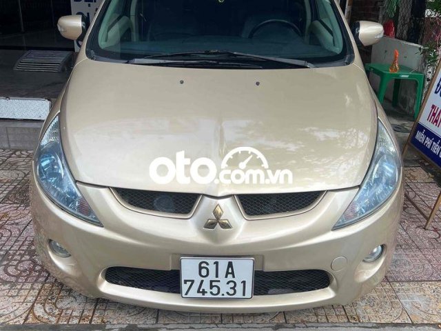 Bán Mitsubishi Grandis 2.4Mivec năm sản xuất 2008 giá cạnh tranh