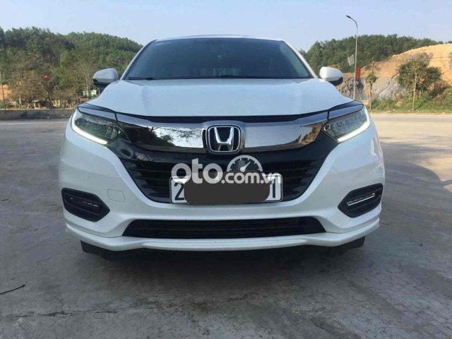 Cần bán lại xe Honda HR-V sản xuất năm 2018, màu trắng, nhập khẩu 0