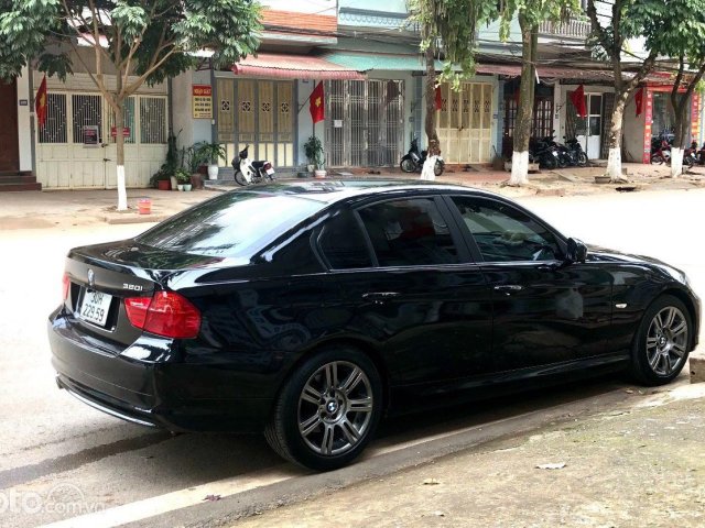 Bán BMW 320i sản xuất năm 2010, màu đen, nhập khẩu nguyên chiếc3