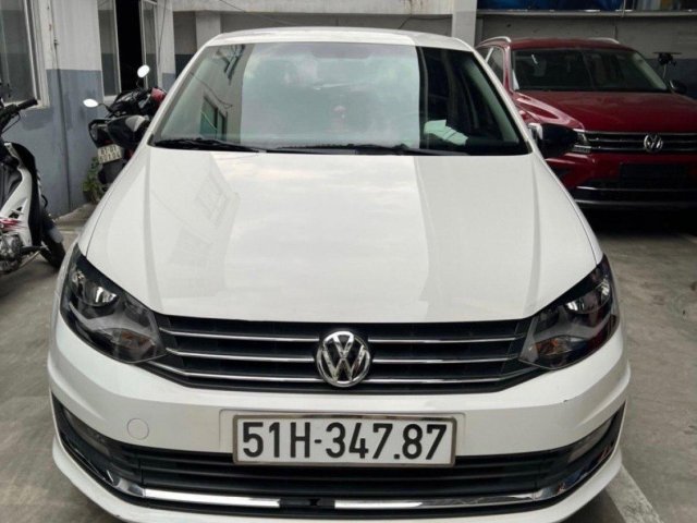 Cần bán xe Volkswagen Polo sản xuất 2017, màu trắng, xe nhập, 488tr0