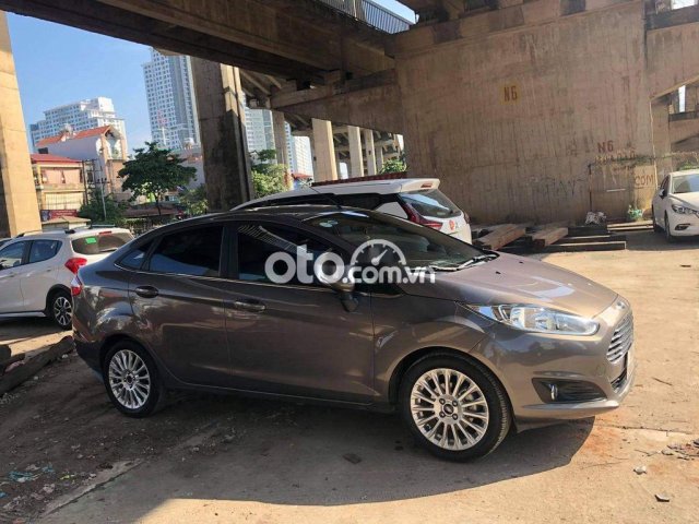 Bán ô tô Ford Fiesta sản xuất năm 2018, màu xám, giá 399tr