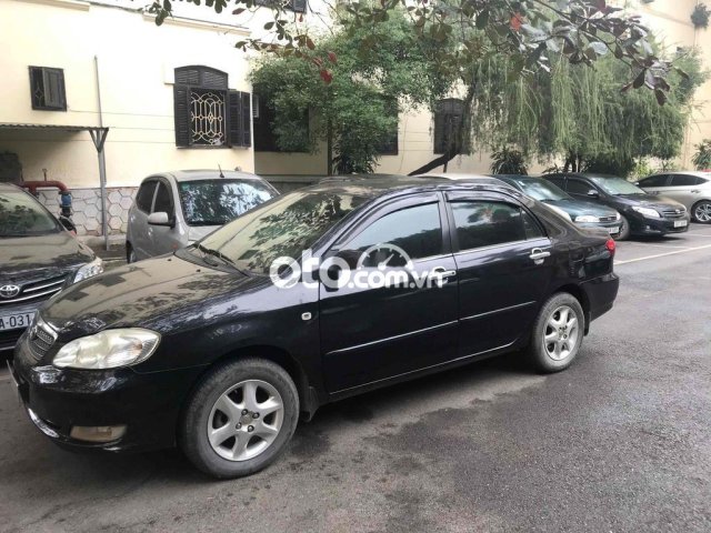 Bán Toyota Corolla Altis năm sản xuất 2004, màu đen, giá chỉ 210 triệu