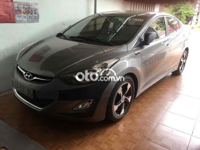 Bán Hyundai Avante năm sản xuất 2011, màu xám, nhập khẩu