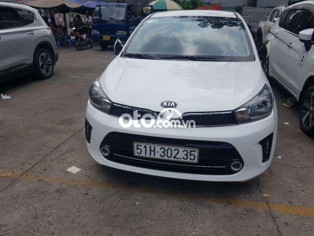 Bán Kia Cerato 1.6AT Deluxe sản xuất năm 2019, màu trắng