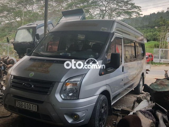 Cần bán Ford Transit sản xuất năm 2005, màu bạc, nhập khẩu