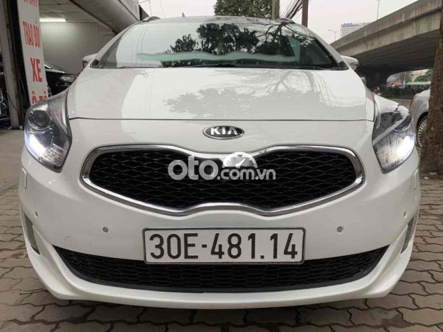 Cần bán Kia Rondo 2.0 GATH năm sản xuất 2015, màu trắng, giá 495tr0