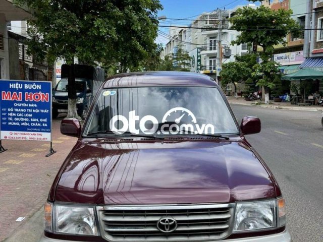 Xe Toyota Zace năm 2002, màu đỏ còn mới giá cạnh tranh