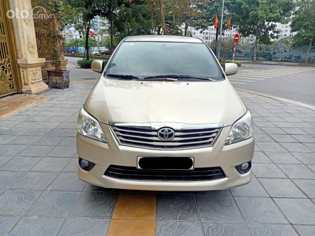 Bán Toyota Innova 2.0E MT năm sản xuất 2013 số sàn