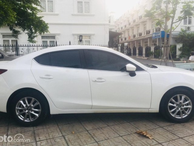 Bán ô tô Mazda 3 sản xuất năm 2017, màu trắng, nhập khẩu  0