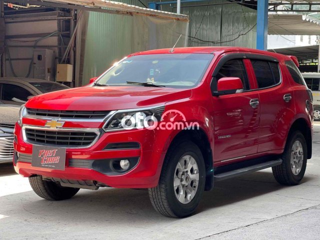 Bán Chevrolet Trailblazer 2.5L 4x2 MT LT sản xuất năm 2018, màu đỏ, xe nhập