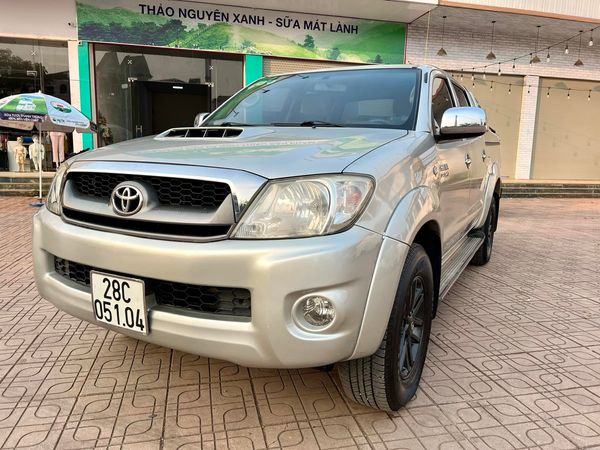 Cần bán xe Toyota Hilux 3.0G 4x4 MT sản xuất 2010