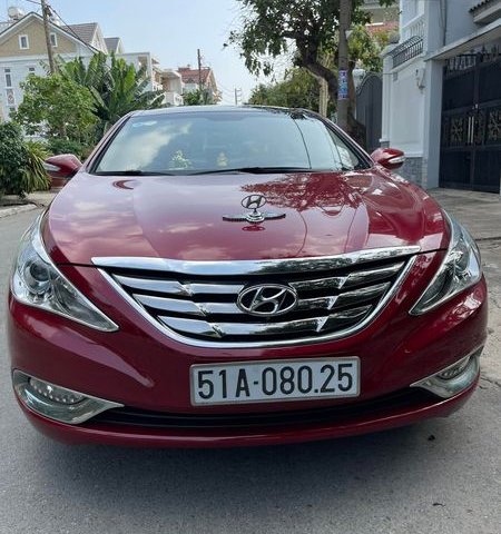 Bán Hyundai Sonata sản xuất 2010, màu đỏ