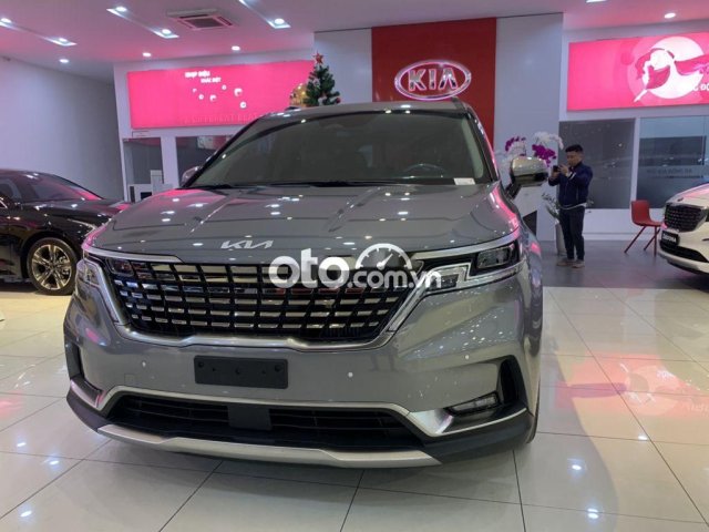 Kia Carnival 2022 sẵn xe đủ màu giao ngay