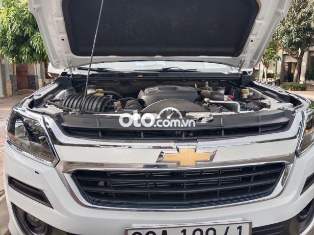 Bán Chevrolet Trailblazer năm 2019, màu trắng, nhập khẩu còn mới, giá chỉ 670 triệu