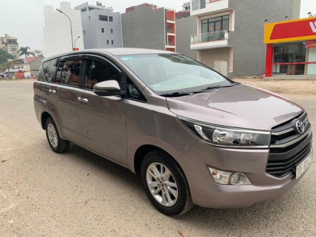 Bán Toyota Innova 2.0E năm 2018 như mới0