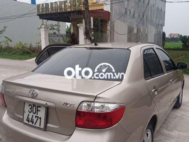 Bán xe Toyota Vios sản xuất năm 2003, màu nâu, nhập khẩu nguyên chiếc0