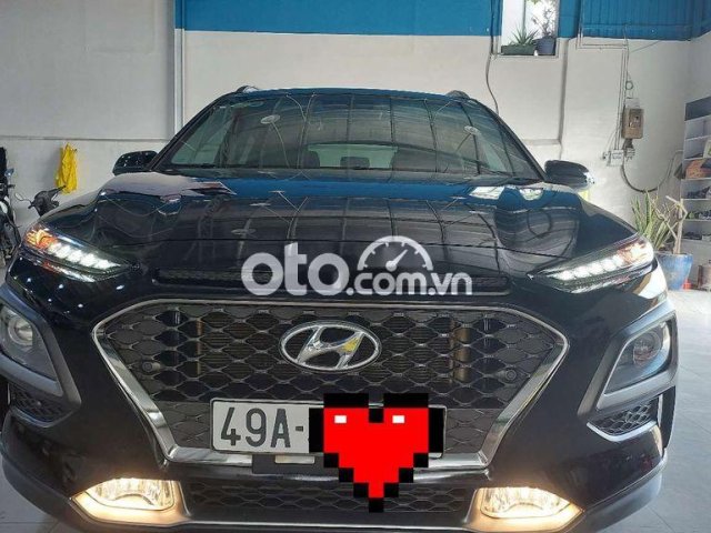 Bán Hyundai Kona 1.6 Turbo năm 2019, màu đen 