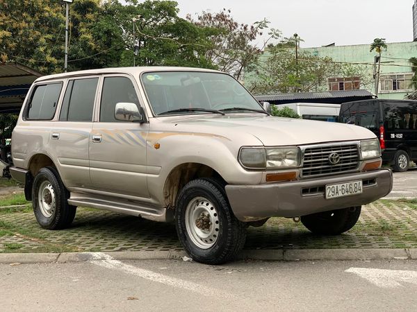 Bán ô tô Toyota Land Cruiser năm 1997, xe nhập số sàn, giá tốt