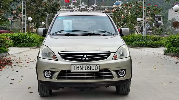 Cần bán xe Mitsubishi Zinger sản xuất năm 2009, màu vàng, 279 triệu