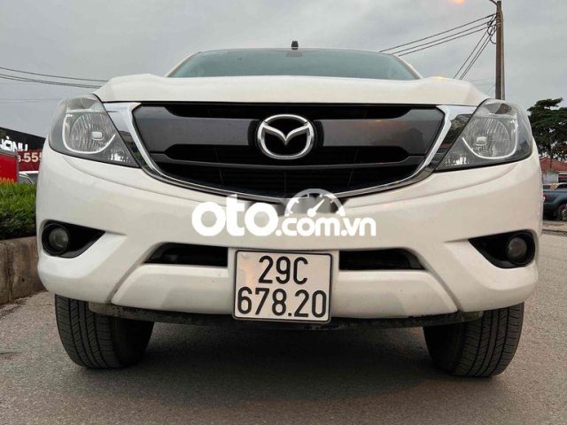 Xe Mazda BT-50 AT 2016, màu trắng, xe nhập0