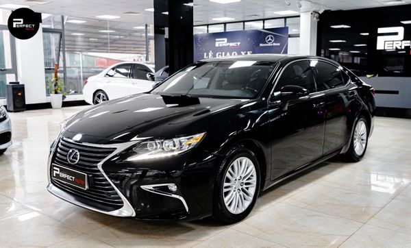 Xe Lexus ES 250 F Sport 2018, màu đen, nhập khẩu0