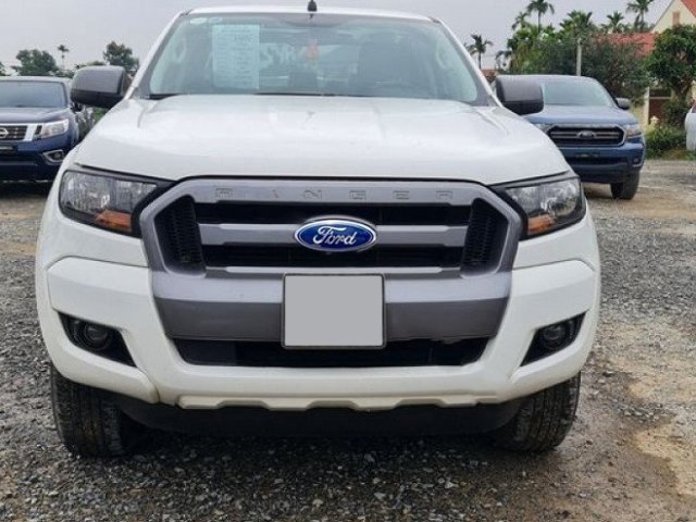 Bán ô tô Ford Ranger XLS sản xuất 2016, màu trắng, nhập khẩu  