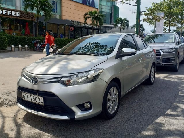 Đánh giá xe Toyota Vios 2017.