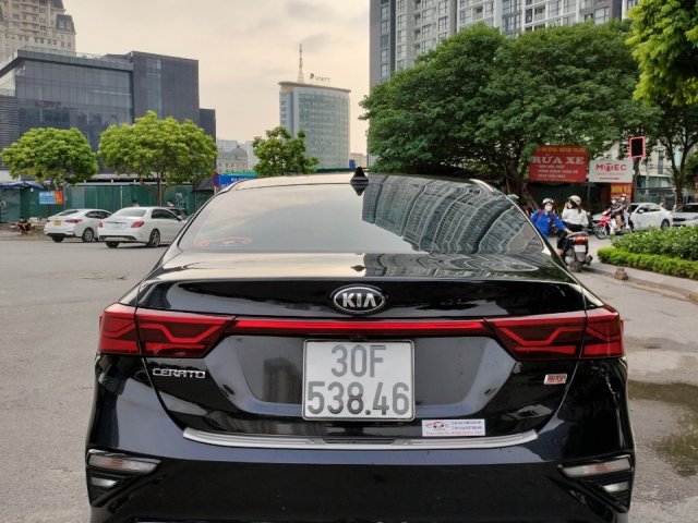Xe màu đen, giá 535tr2