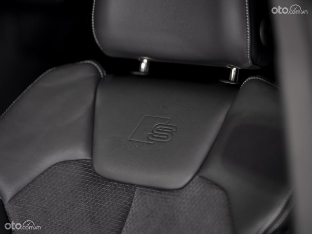 Sẵn xe nhiều màu giao ngay tại showroom - Tặng kèm bộ quà tặng đặc biệt15