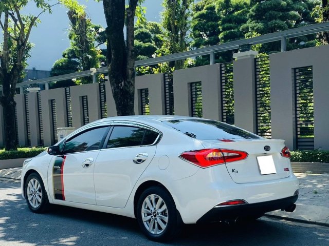 Mẫu xe hiện đại8
