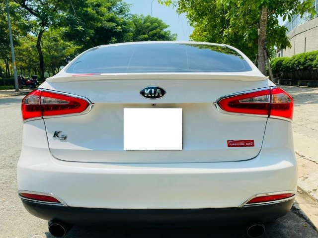 Mẫu xe hiện đại3