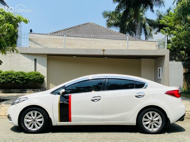 Mẫu xe hiện đại5