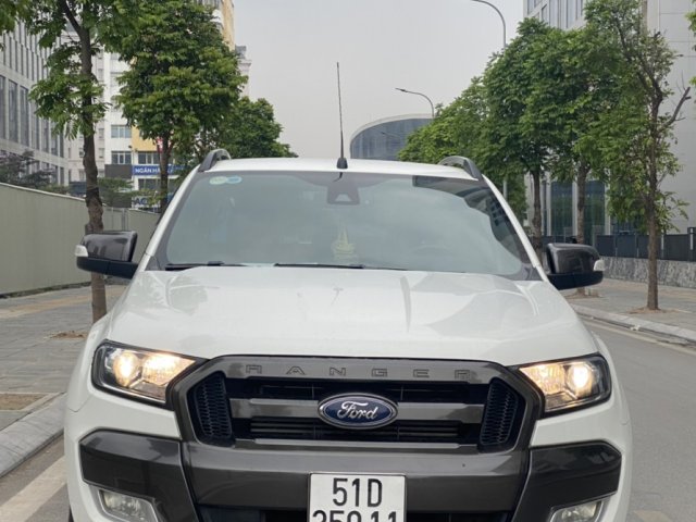 Xe màu trắng, giá 800tr0