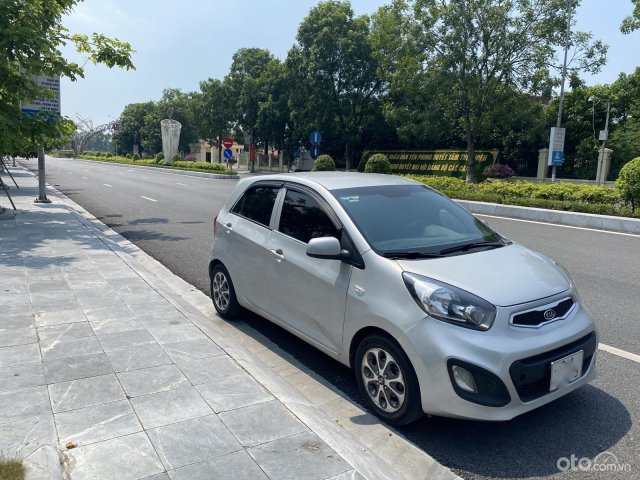 Xe nhập khẩu0