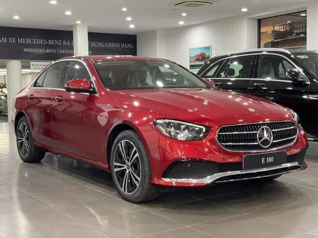 Sẵn xe giao ngay - Ưu đãi ngập tràn chỉ có tại Mercedes Benz Trường Chinh0