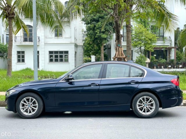 Mua bán BMW 320i 2015 giá 579 triệu - 22854490
