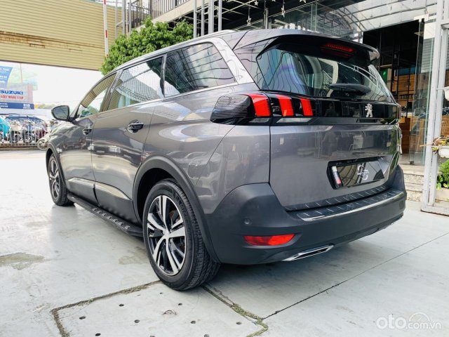 Xe gia đình đi như mới, bao test hãng4