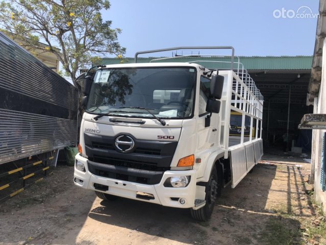 Hino 8 tấn FG thùng mui bạt